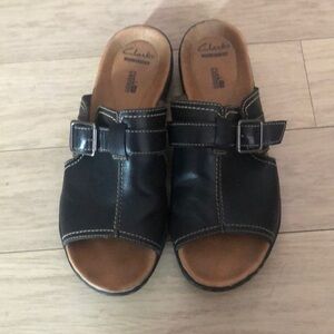 Clarks Women’s Soft Cushion Black Slip On Sandals